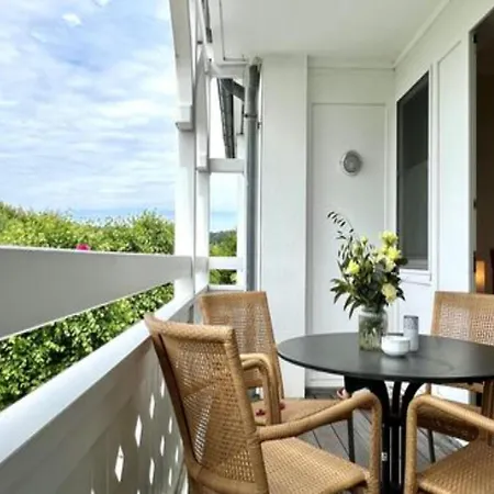 Apartment Mit Aufzug Und Balkon Auf Ruegen *